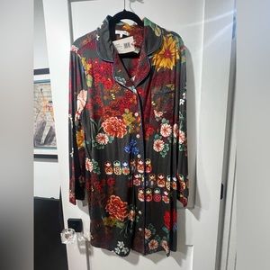 Johnny Was NWT size LARGE Nushka Long Sleeve Sleepshirt